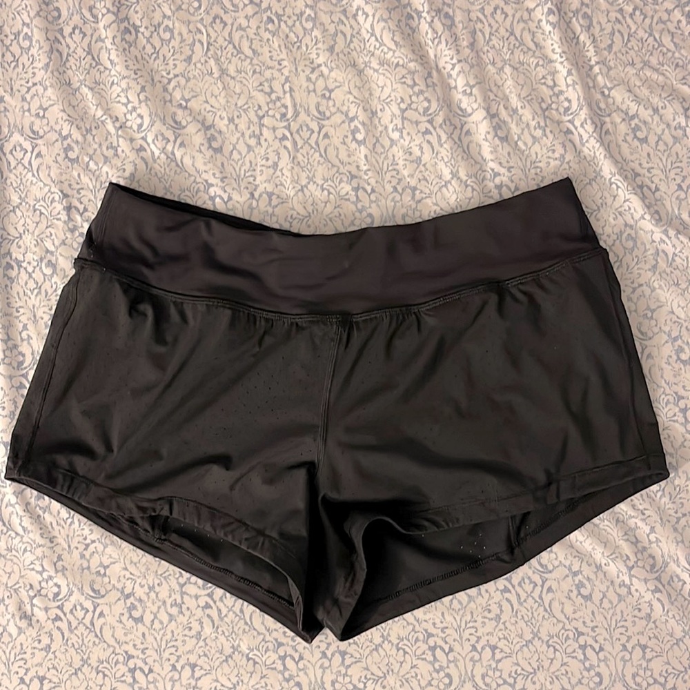 Lululemon athletica, woman black shorts size 10/M